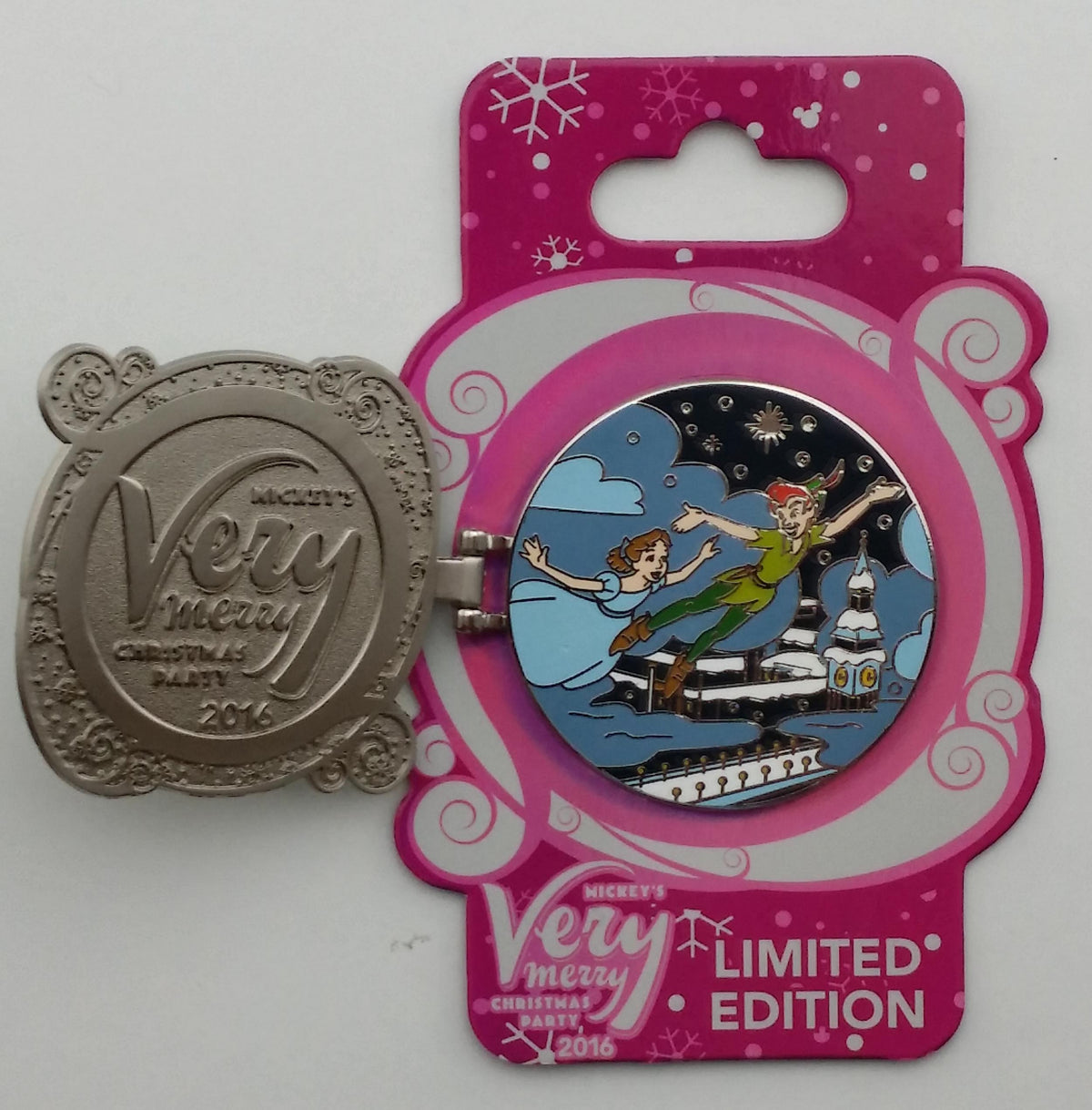 Disney Pin - Mickey's Very Merry Christmas Party 2016 - Peter Pan and Wendy - alternate view 2