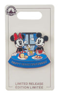 Disney Pin - Happy Rosh Hashanah - 2022 - Mickey and Minnie Mouse - front view