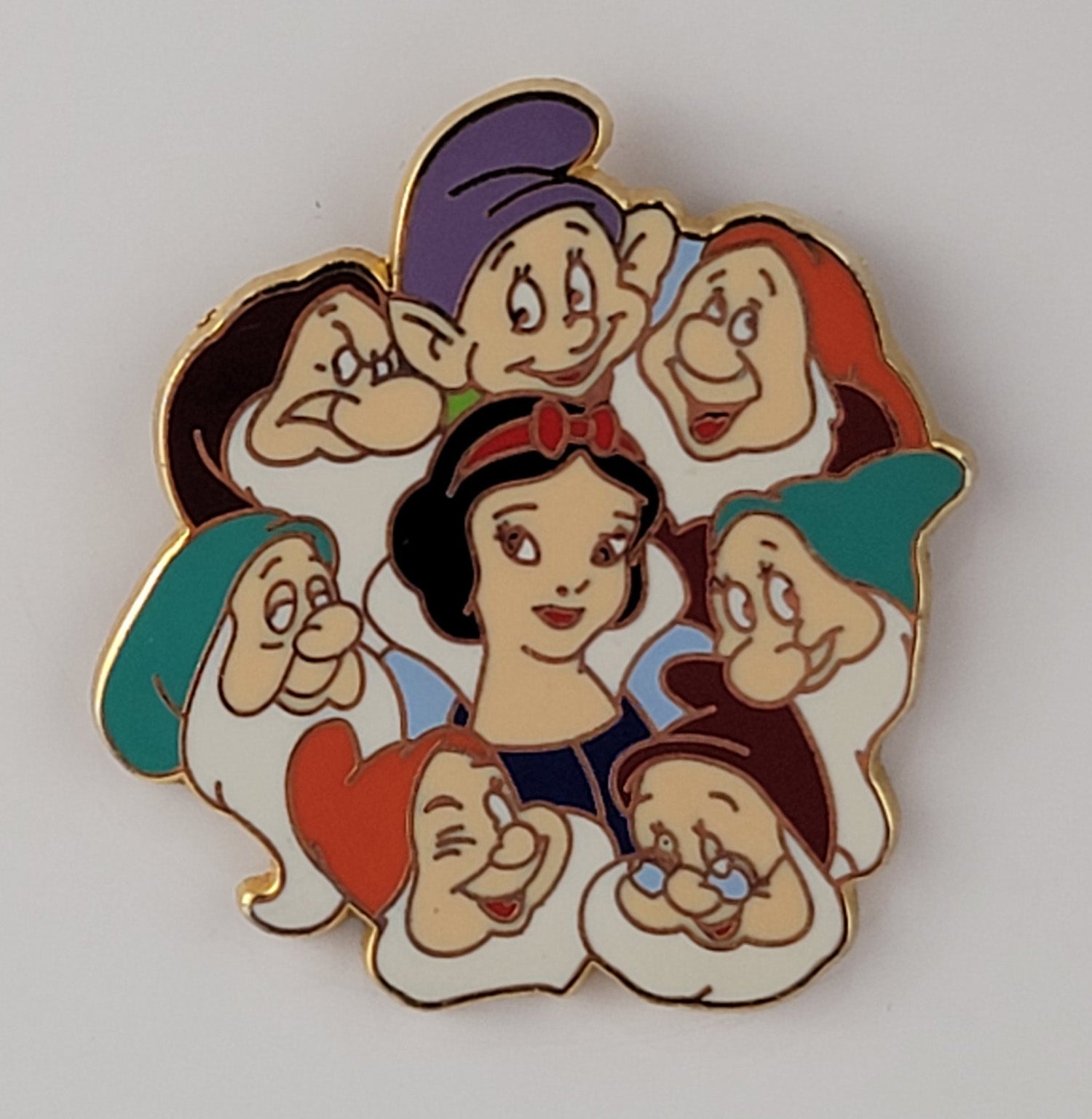 Disney Pin - Snow White and the Seven Dwarfs Cluster - Pin Only
