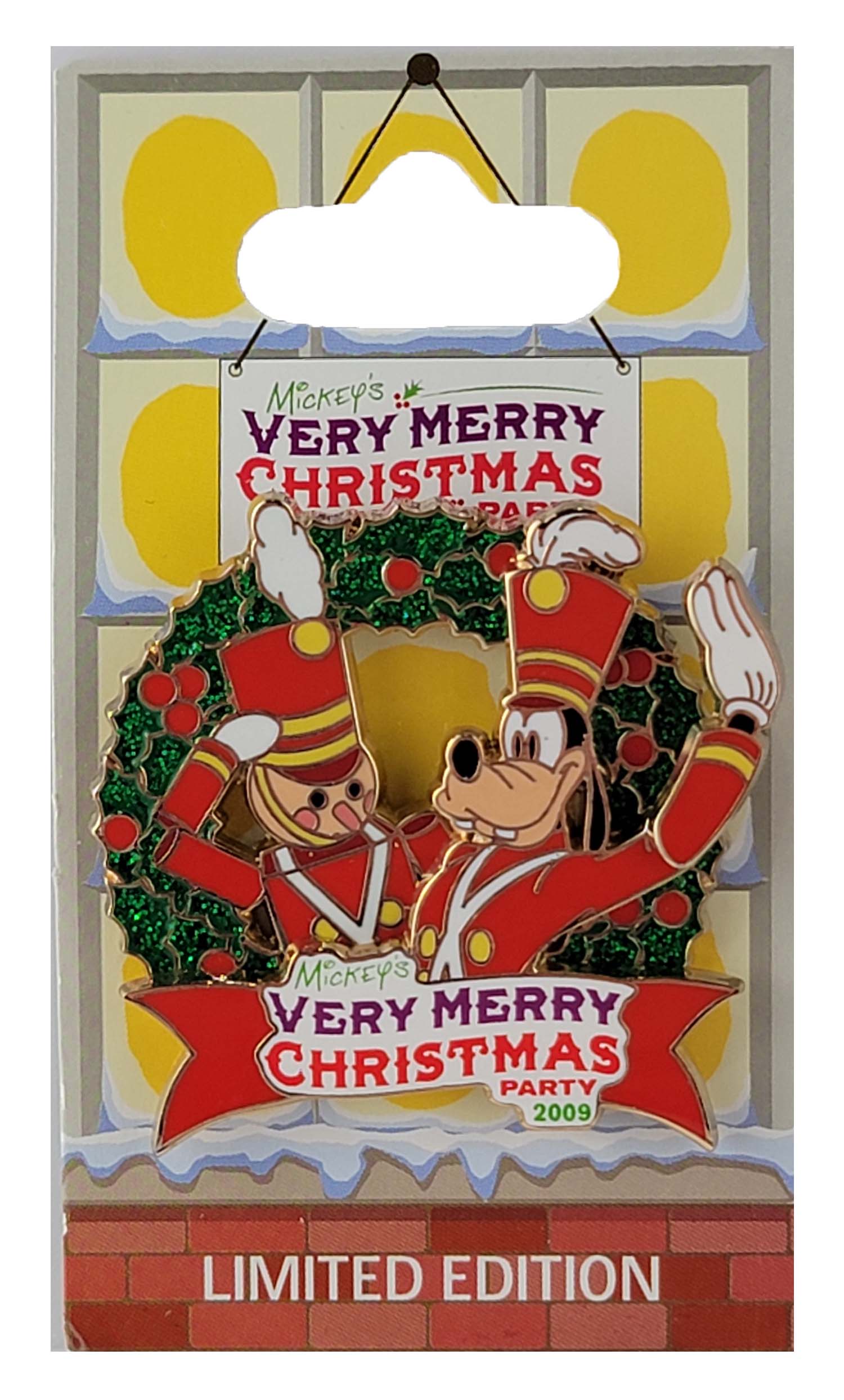Disney Pin - Mickey's Very Merry Christmas Party 2009 - Goofy and Wooden Soldier, view 1