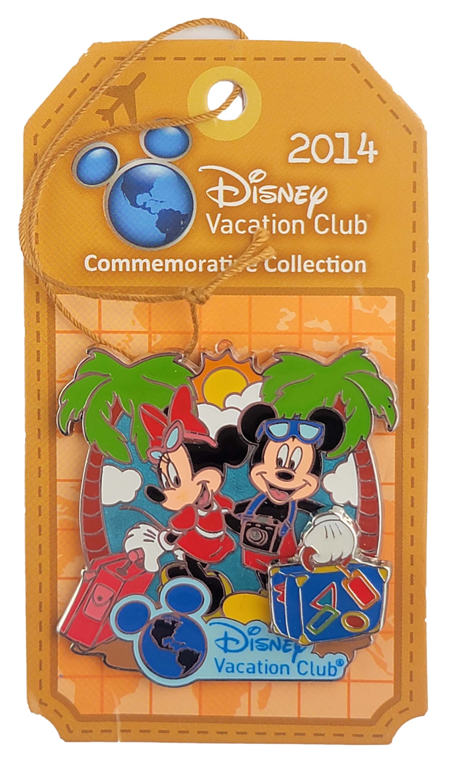 Disney Pin - Disney Vacation Club - 2014 - Mickey and Minnie, view 1