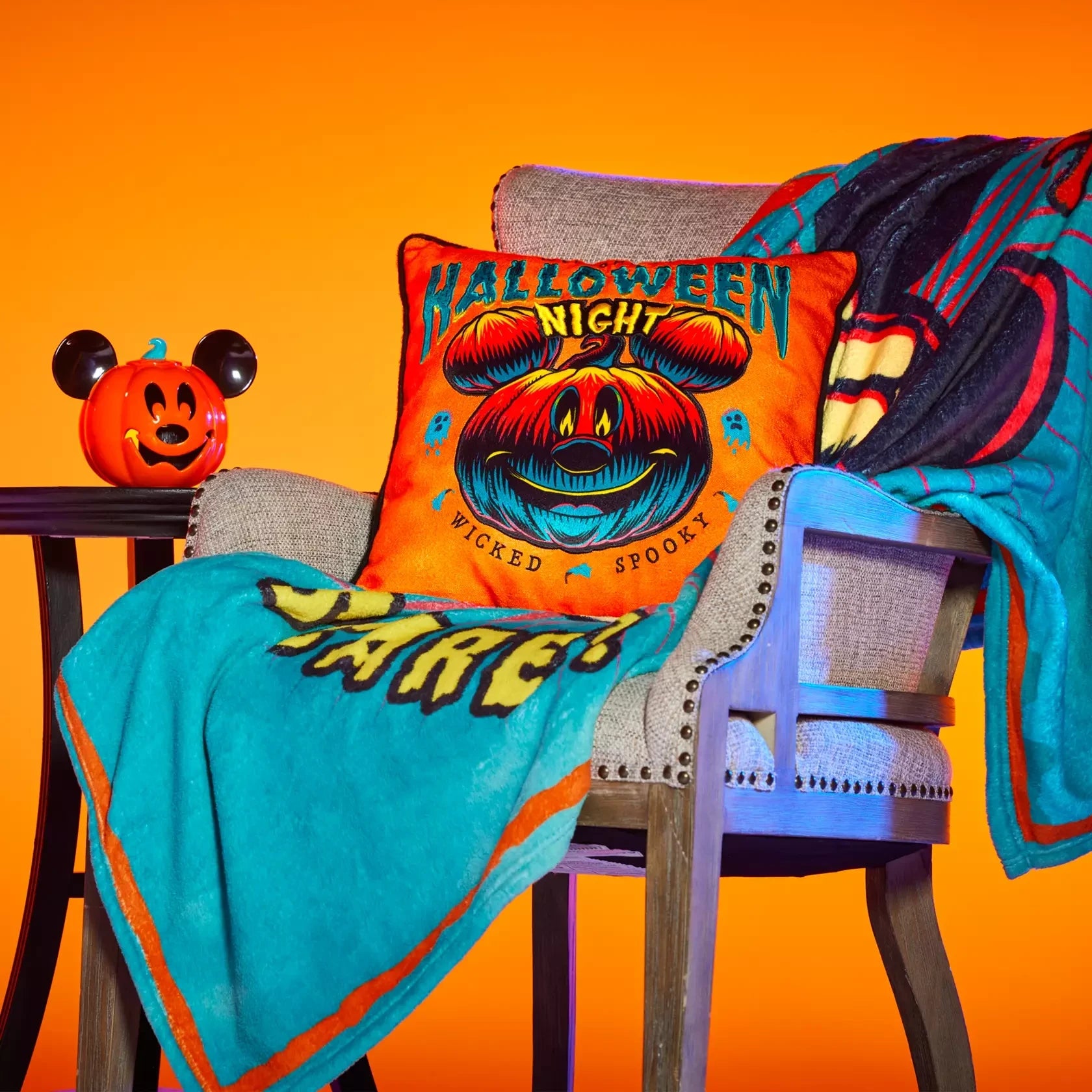Disney Parks - Mickey Mouse - Up for a Scare? - Throw Blanket